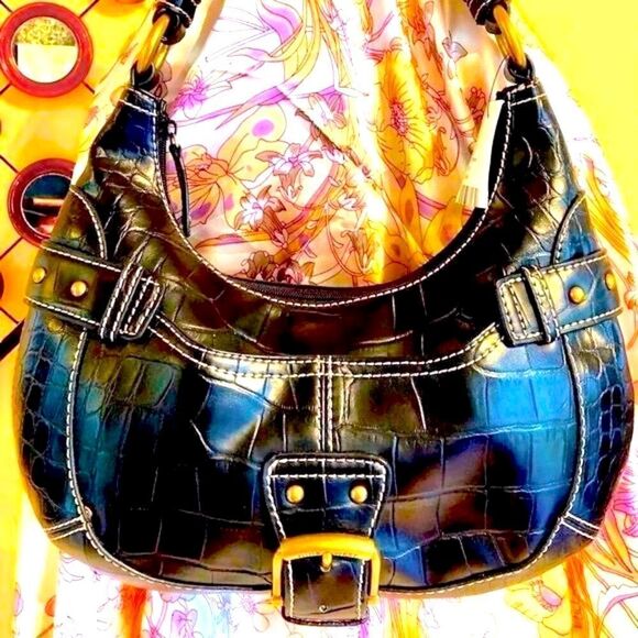 Nine West Black Hobo Bag with Sleek Design - Picture 3 of 16